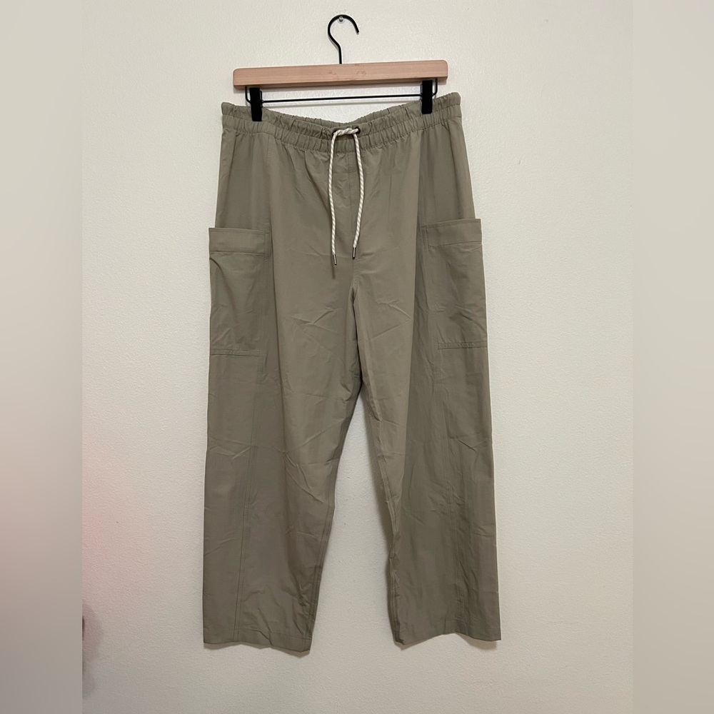 Vuori Olive Green Women's Pants